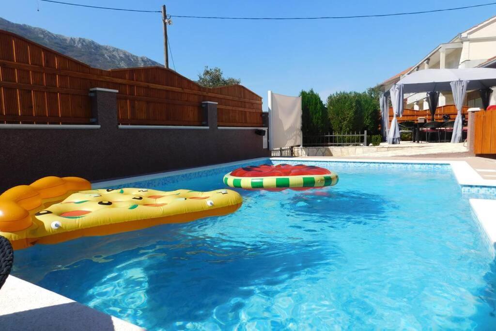 Holiday Home Jass Near Makarska Zagvozd Eksteriør billede