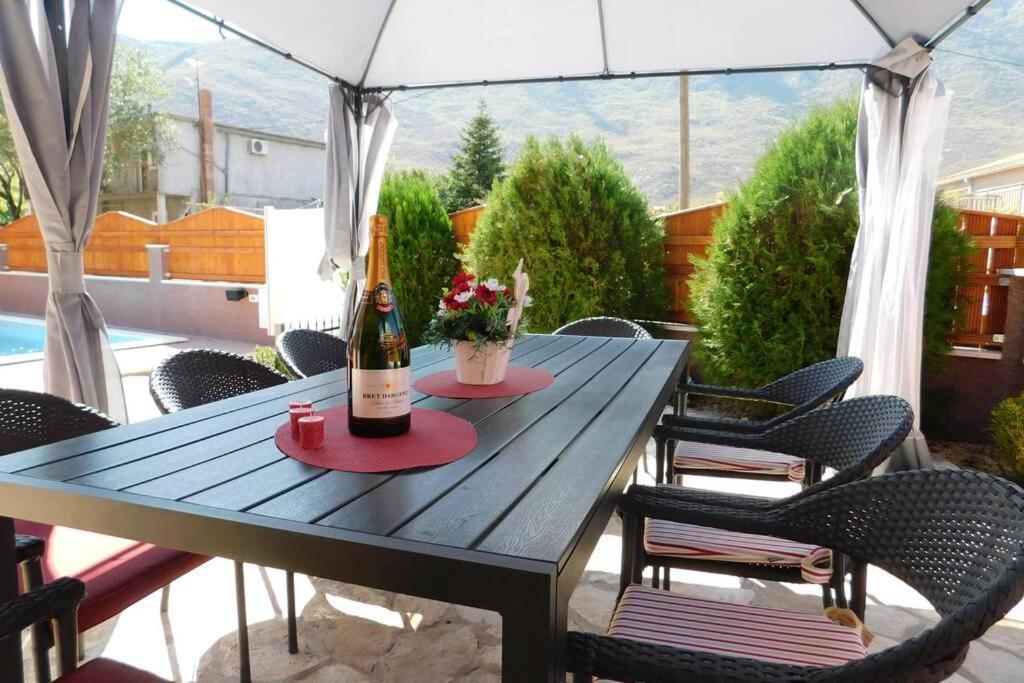 Holiday Home Jass Near Makarska Zagvozd Eksteriør billede