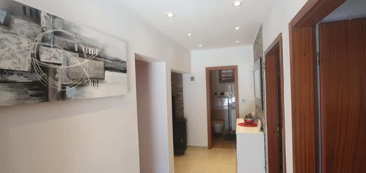 Holiday Home Jass Near Makarska Zagvozd Eksteriør billede